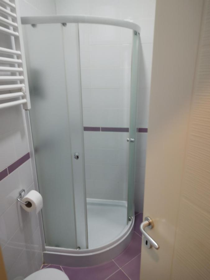 Apartman Terazije 5 Appartement Belgrado Buitenkant foto